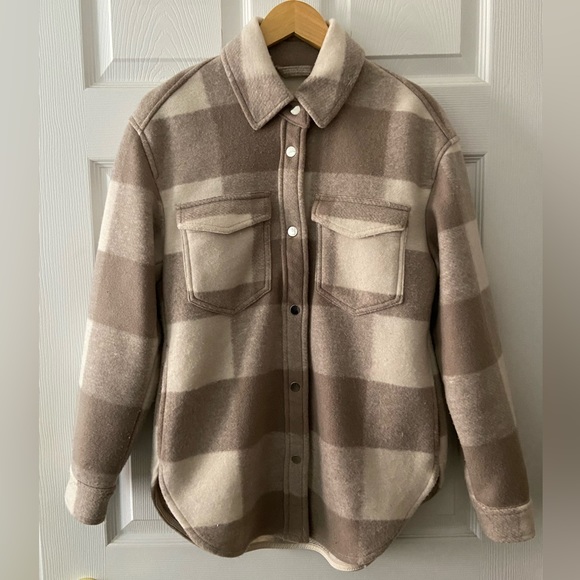 Abercrombie & Fitch - Oversized Plaid Shacket - Size Small - Picture 3 of 5